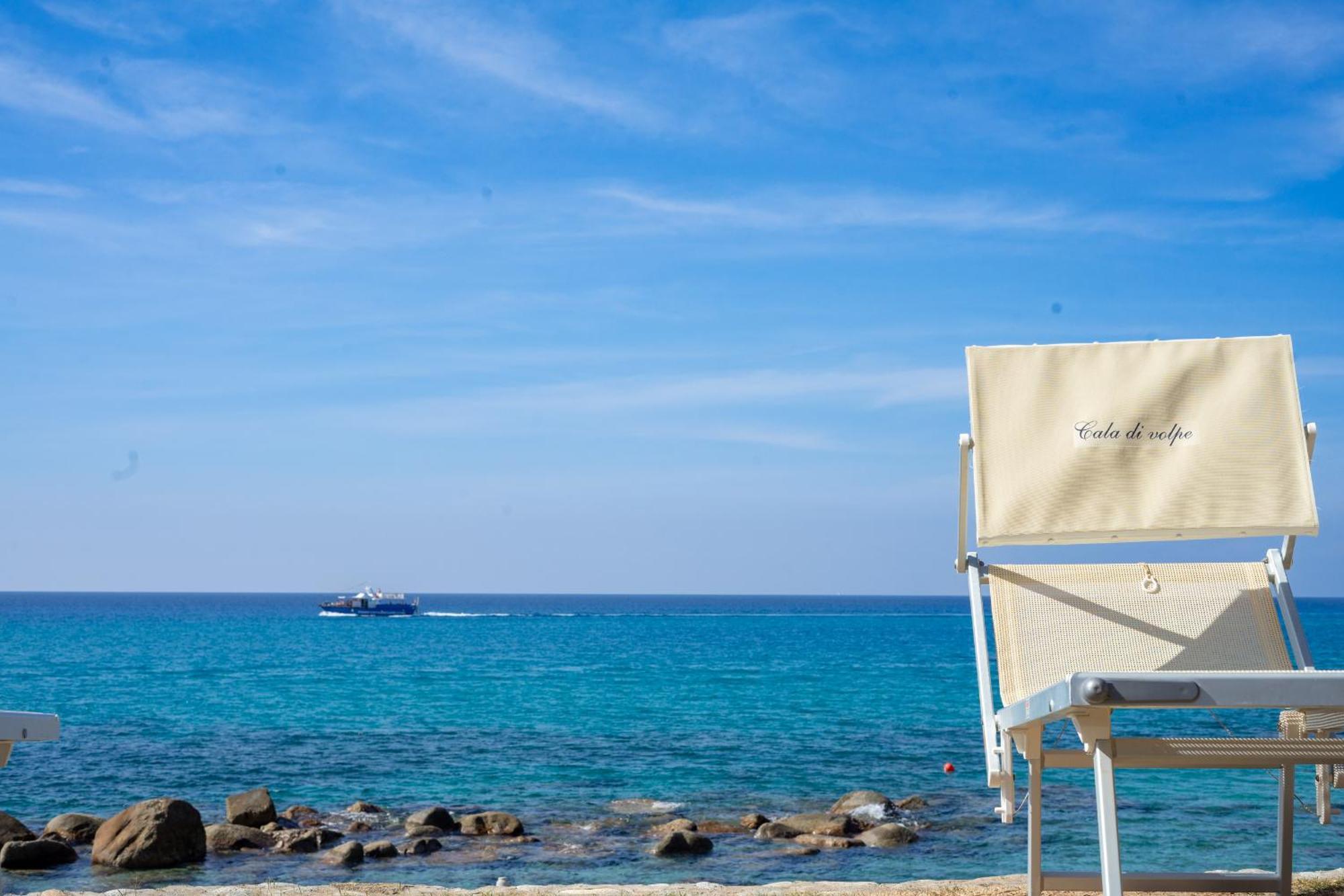 Hotel Villaggio Cala Di Volpe Capo Vaticano Buitenkant foto